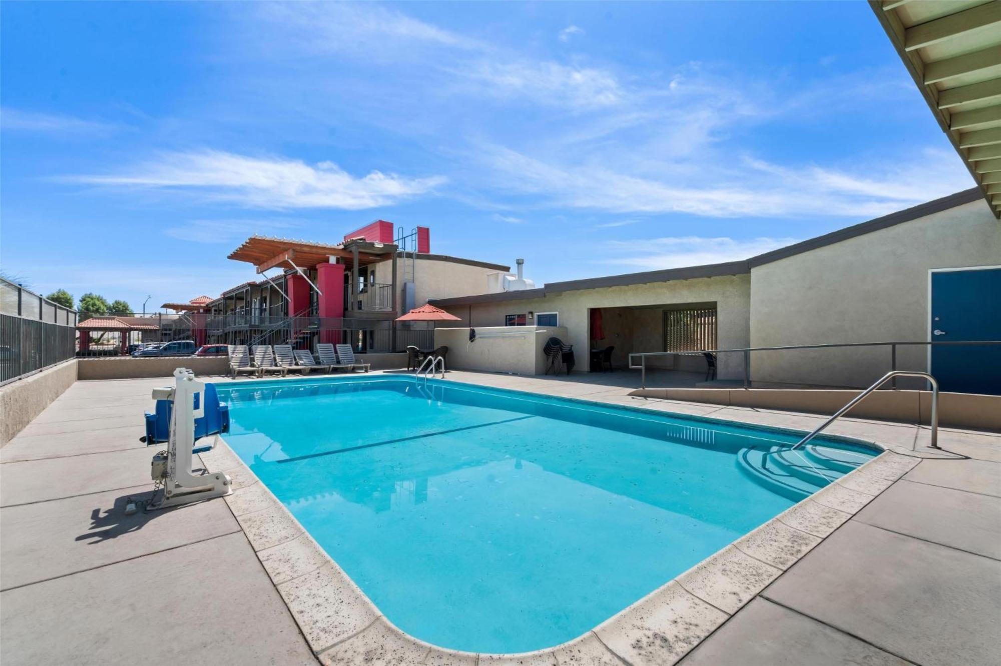 Best Western Desert Villa Inn Barstow Eksteriør billede